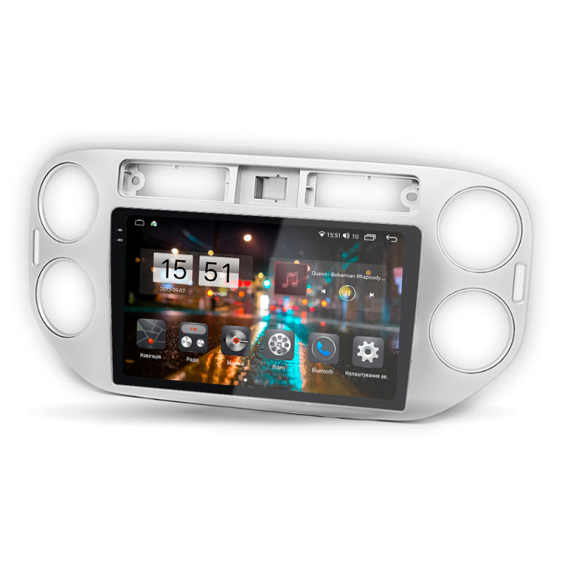 Fest eingebaute Abyss Audio QXR-0107-Autoradio für Volkswagen Tiguan (Baujahr 2007–2016).